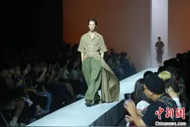 “2025 S/S首尔时装周”在韩开幕图片