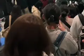 亲历者讲述“杭州南站出口大面积拥堵”：有人尖叫，有人高喊开闸放人图片