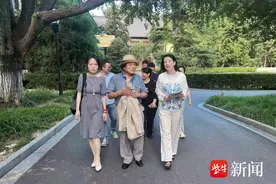 日本福冈县青少年中日友好代表团在南京参加友好交流活动图片