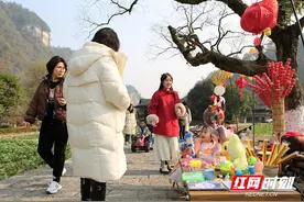 萌娃争当“小小生意人” 黄龙洞景区“新春集市”首次招募儿童商户图片