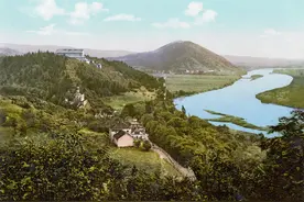 峰回路转：德国瓦尔哈拉的建筑场域与田野图片