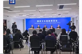 孩子发热惊厥家长千万别这么做图片