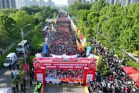 倾情服务环湖半程马拉松 1416名赛事志愿者展风采！图片