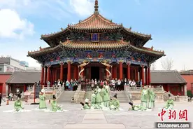 沈音学子走进沈阳故宫 为游客带去精彩演出图片
