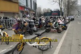 果然视频｜非机动车停放“没规矩”，堵车又堵心！“良方”在哪？图片