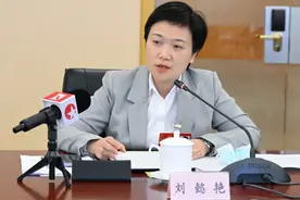 全国人大代表刘懿艳：要做术业有专攻的代表图片