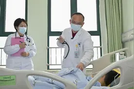 10岁男孩突生怪病，心脏内发现活虫！疑因吃了这东西……图片