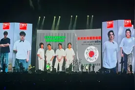 演唱会变卖场！"李健离开太对了"图片