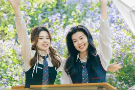以爱为名探析母女关系，快手星芒短剧《我和女儿坐同桌》开播图片