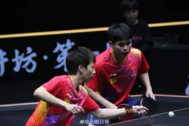 让2追3！梁靖崑王楚钦男双夺冠图片