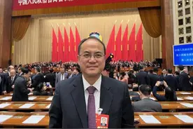 全国政协委员曾勇：创新模式提升国际中文师资培养效能｜两会最前线图片