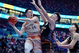 CBA全明星星锐赛：大学生队两战全胜图片