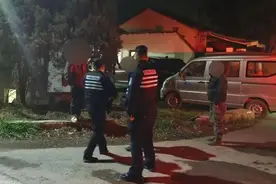“你们别走啊，我害怕......”图片