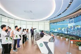 记者探秘深圳餐厨垃圾单体处理规模最大项目 绿色魔法！残羹剩饭变身能源宝库图片