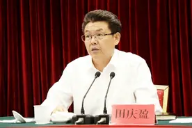 中共中央批准：田庆盈任四川省委常委图片