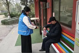 南苑街道欣锦苑社区开展电梯禁吸烟宣传活动图片