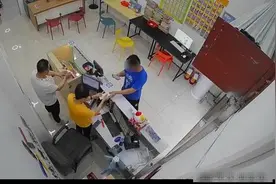 离谱！男子这样买足彩，多家彩票店老板报警！图片
