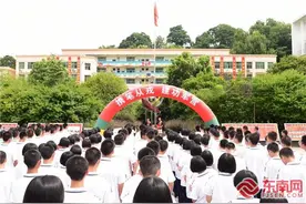 三明宁化军地为7名军校新生举办欢送会图片