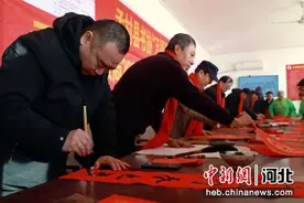 河北孟村惠民暖心“三下乡”“福”气满满迎新春图片