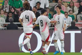 日本客场2:0沙特，18强赛三连胜一骑绝尘！沙澳巴三队同积4分图片