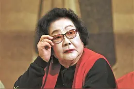 燕赵侠女离世 舞台八十余载留下太多传奇图片