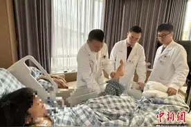 上海专家成功完成高难度手术 罕见石骨症患者关节功能逐步恢复图片