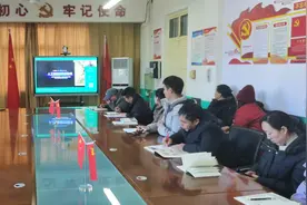 济源市第四中学召开“拥抱AI 拥有AI 让AI赋能教学”主题教学工作会议图片