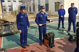 清明节将近，北京石景山消防开展森林灭火装备及技能培训图片
