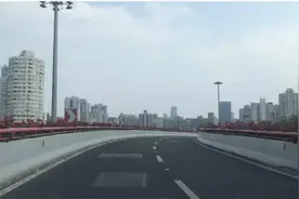 开车上高架，被上海美到了！一直到9月中旬→图片