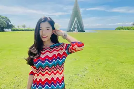 老师荐书｜这本书是对生命的赞歌，也是对时间力量的颂扬图片