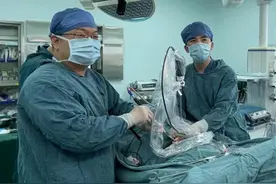 男子术后血栓指标狂飙40倍险猝死！专家：肺部手术后几个事项要牢记图片