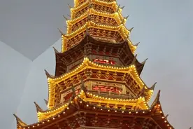 一睹为“筷”！耗时3年，他用上万双筷子打造微型古建筑群图片