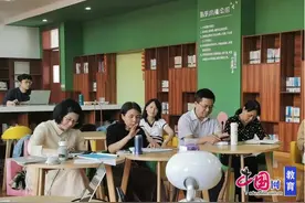 再添荣誉！成都站东小学获评成都首批“人工智能+教学”试点校图片