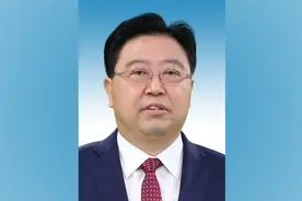 重庆市辖区区委书记接连调整：全国优秀县委书记李春奎有新职图片
