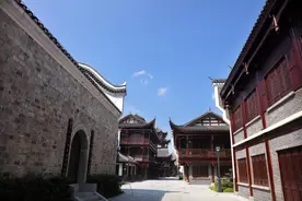 张家界预重整，被大庸古城“拖累”，投资超20亿每天平均购票不到20人图片