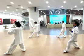 老体协初段位晋考大会顺利举行 近百位武术健身爱好者报名图片