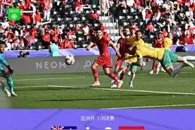 澳大利亚4-0大胜印度尼西亚，古德温传射，苏塔、博伊尔破门图片