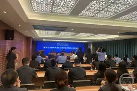 被“限消”还能坐飞机？三部门携手严打老赖规避执行行为图片