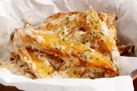 美食厨房｜蒜泥薯角图片