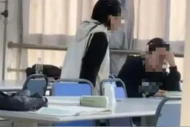 一人占16个座还骂人？回应来了图片