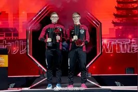 勒布伦兄弟升至男双第一图片