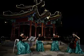中秋佳节 陶然亭公园开启晚间游园活动图片