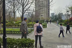 倒影 | 老年“青漂”图片