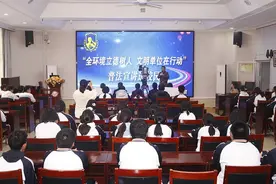 遇事不要靠“拳头”！图片