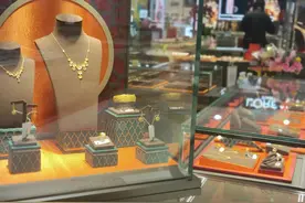 热搜第一！价格“狂飙”，该买还是卖？图片
