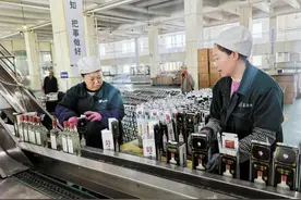 “老”树发“新”枝 酒香飘南北图片