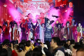中国春节，世界非遗！西安千古情景区“狂欢中国年”火出圈图片