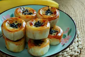 美食厨房丨手抓饼香蕉派图片