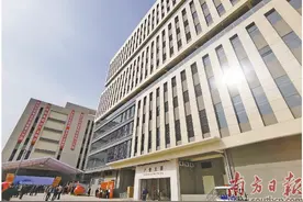 建百万载体 引战新产业图片