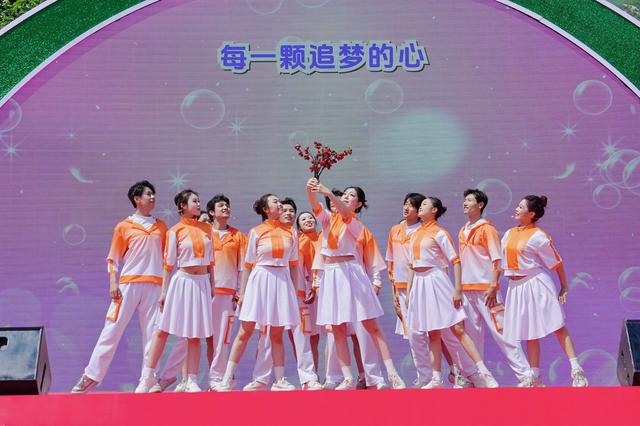 当樱桃遇上AI 来海淀赴一场科技与田园的甜蜜约会